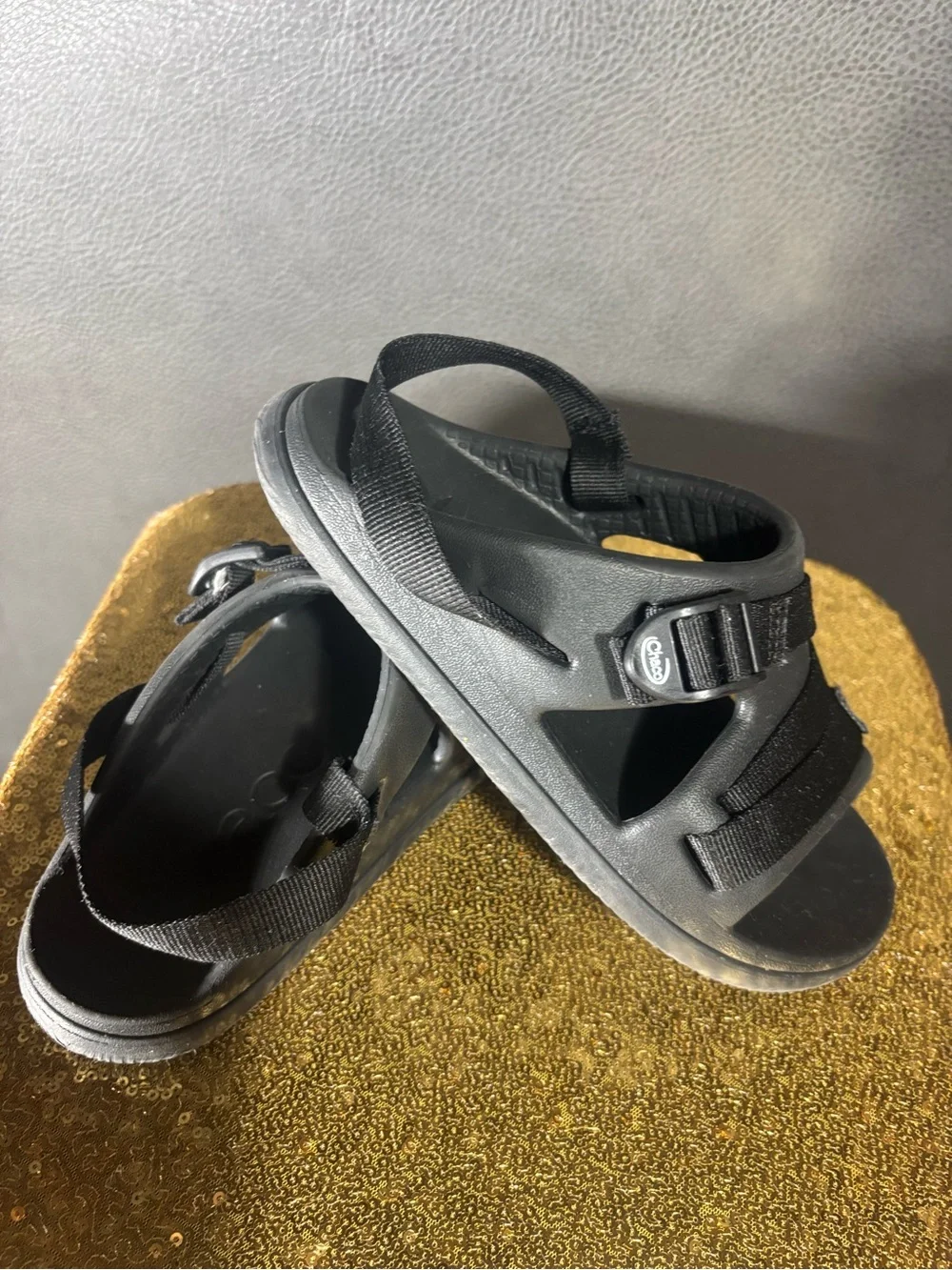 Chacos Chillos Black Youth Sport Sandals Size 3